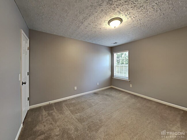 Building Photo - 5810 Ridge Stone Way