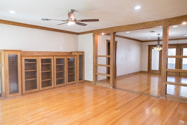 Building Photo - 9010 Linkmeadow Ln