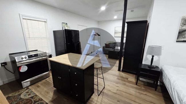 Building Photo - 4433 Coopers Creek Dr SE