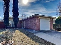 Building Photo - 10304 Blackjack Oaks Dr