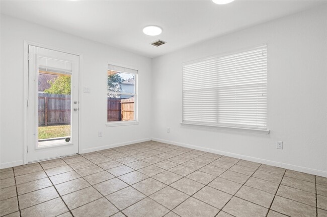 Building Photo - 29407 Legends Hill Dr