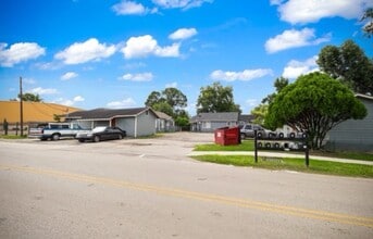 Building Photo - 13928 Bandera St