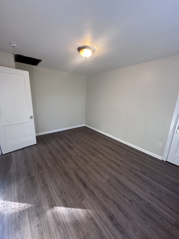 Building Photo - 1054 Yellowstone Rd