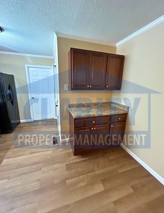 Building Photo - Ranch-style 3-bedroom home!