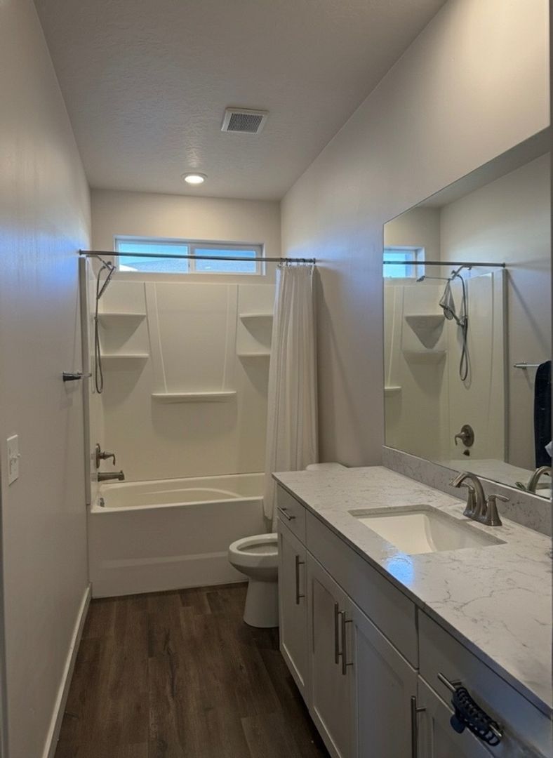 Building Photo - 15525 Jubilation Dr