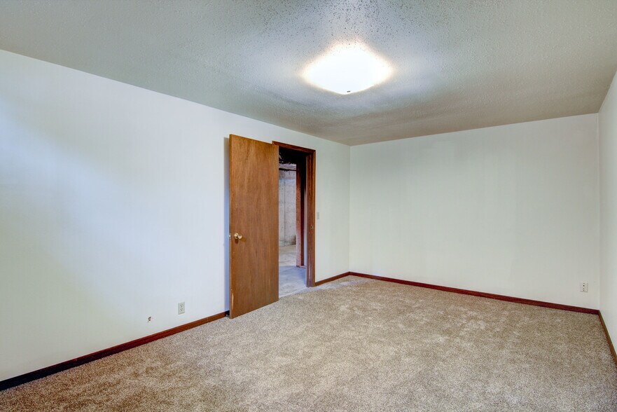 Building Photo - 3627 Lana Ln