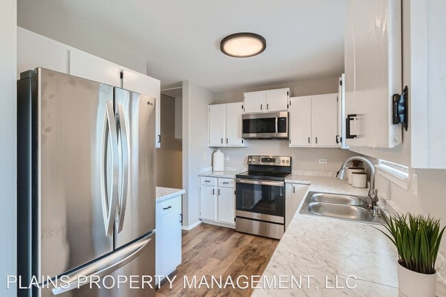 Building Photo - 3 br, 2 bath House - 602 East 24th Street