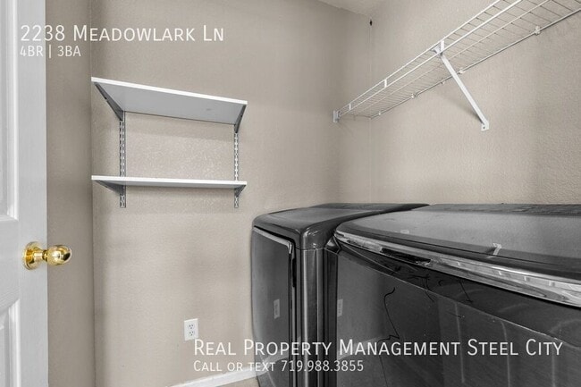 Building Photo - 2238 Meadowlark Ln