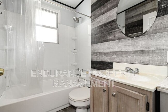Building Photo - 9500 Ridgemoor Ave