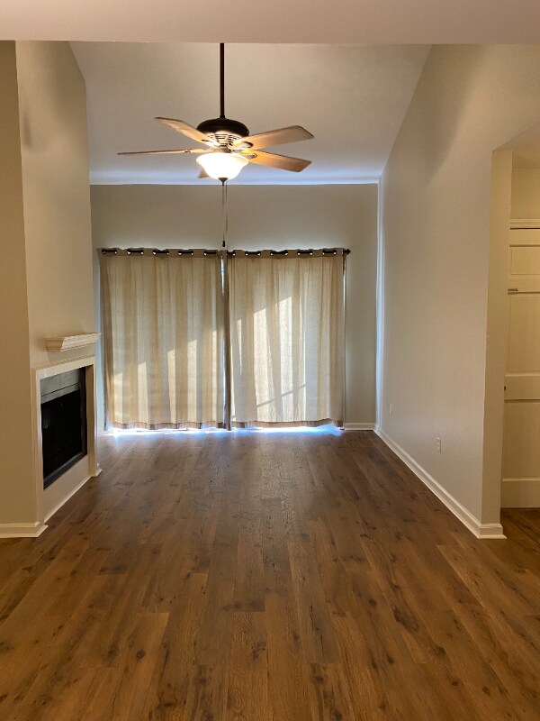 Building Photo - 7651 Bles Ave