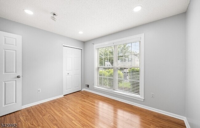 Building Photo - 3702 Riddle Ct