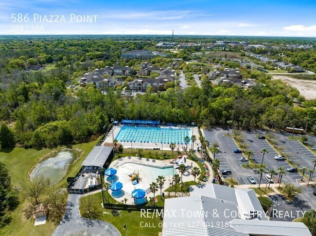 Building Photo - 586 Piazza Point