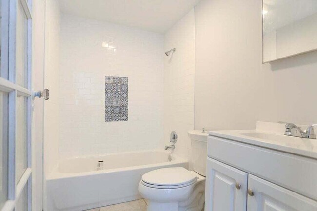 Building Photo - 4009 Garden Ave