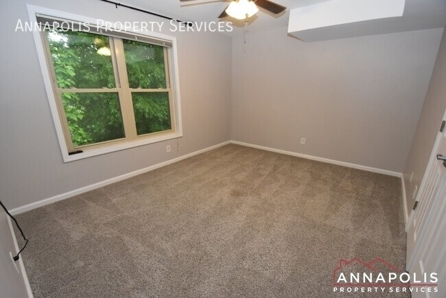 Building Photo - 1101 Primrose Ct