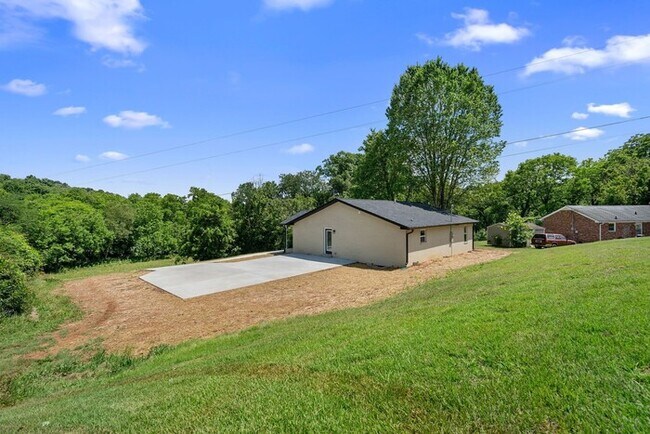 Building Photo - 3776 John Taylor Rd