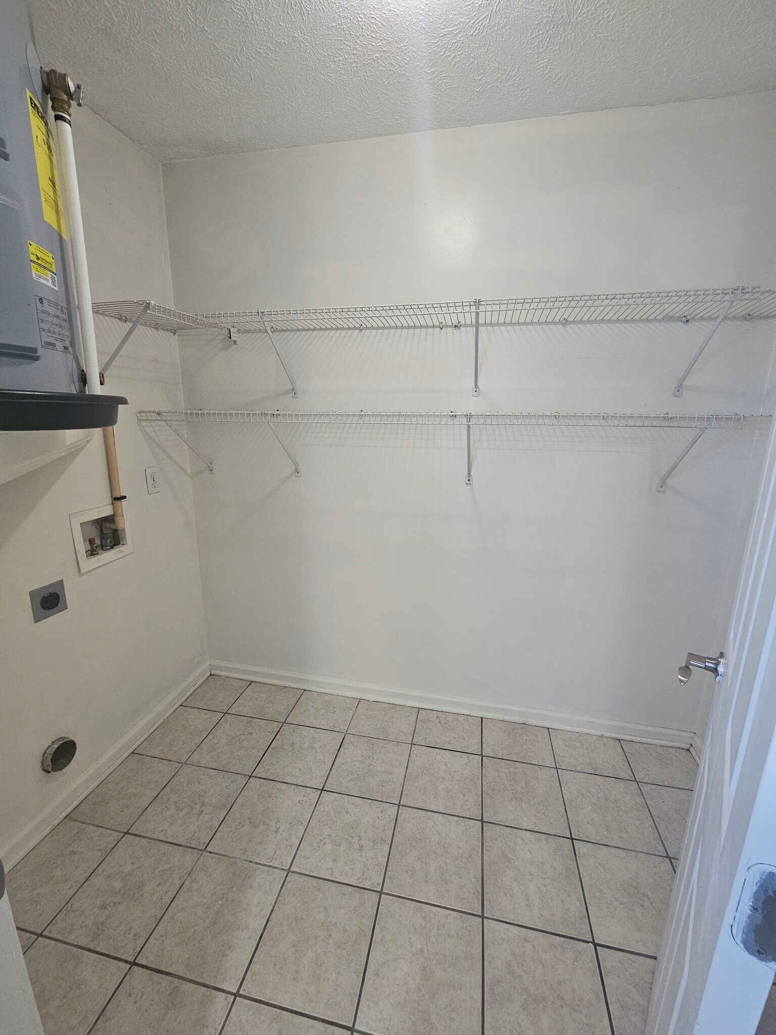 Building Photo - 2701 Ashby Dr