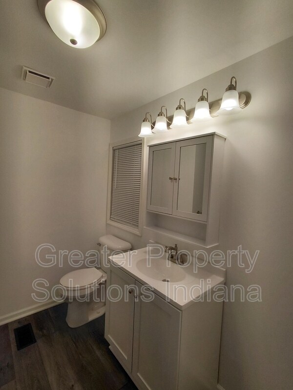 Building Photo - 2870 Vigo St