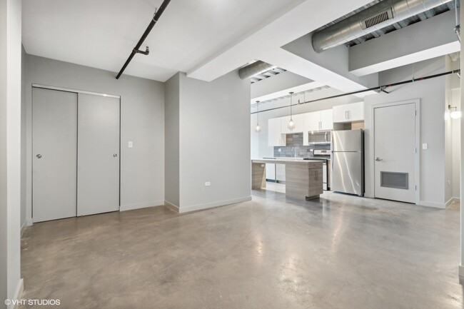 Building Photo - 1241 N Milwaukee Ave