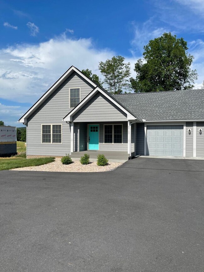 Building Photo - 3717 Port Republic Rd