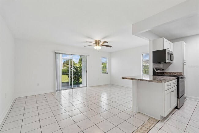 Building Photo - 237 S McMullen Booth Rd