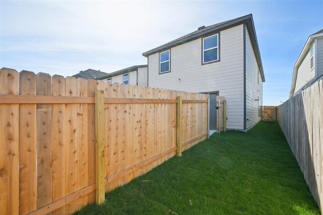 Building Photo - 152 Hartson Dr