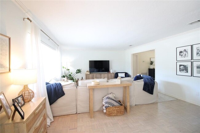 Building Photo - 2046 NW 19th Ln