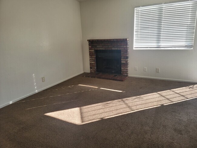 Building Photo - 1601 Pacheco Rd