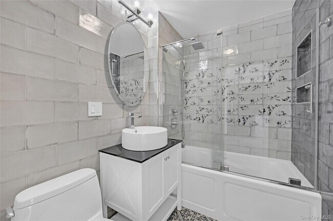 Building Photo - 4-74 48th Avenue Unit 25M