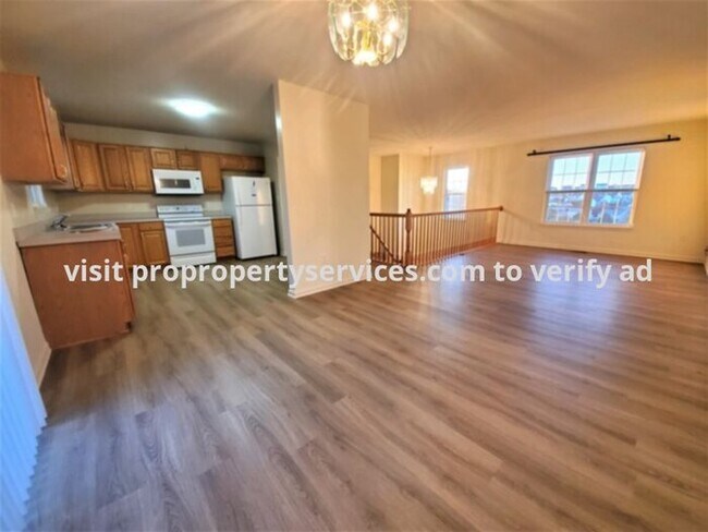 Building Photo - Charming Raised Rancher With Lawn Care Included