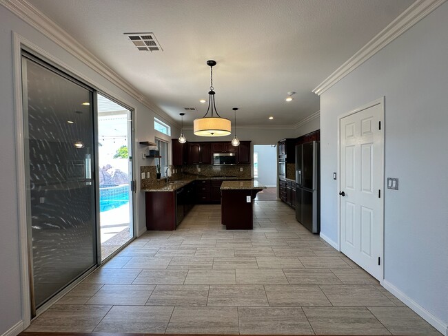 Building Photo - 7944 Quail Harbor St