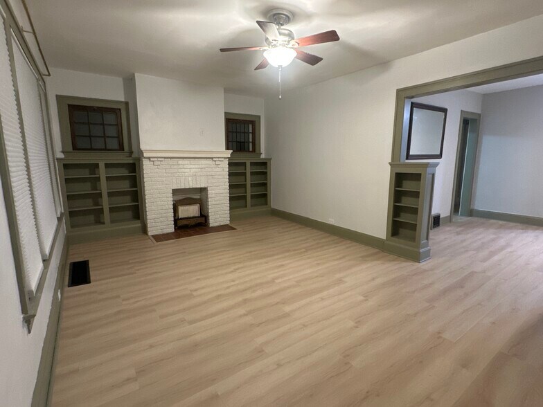 Building Photo - 9205 Clifton Blvd