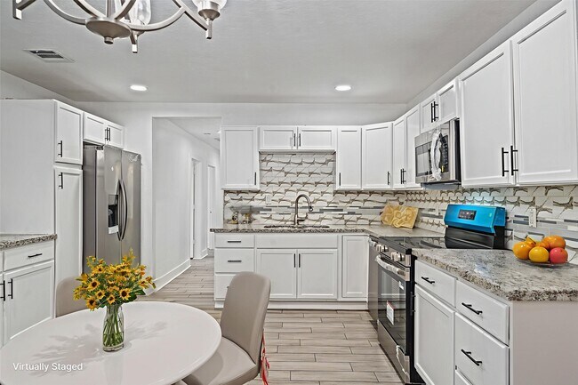 Building Photo - 4611 Idaho St