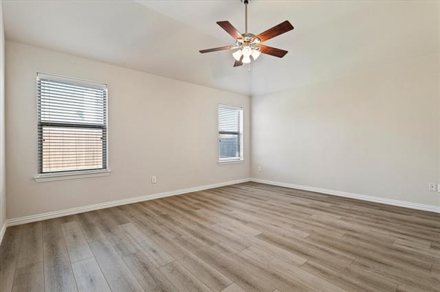 Building Photo - 5012 Seashore Ln