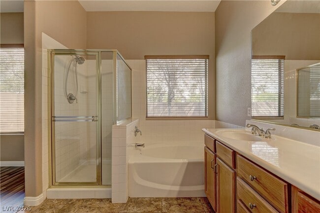 Building Photo - 10876 Scamadella St