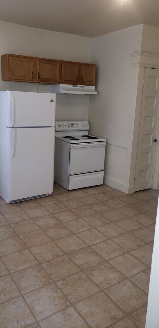 Building Photo - DICKERMAN