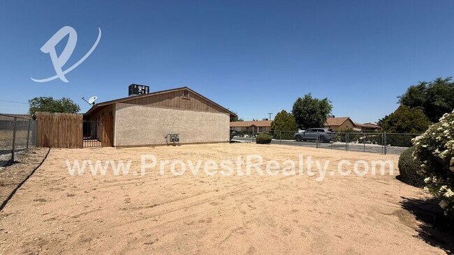 Building Photo - 12780 Redwing Rd