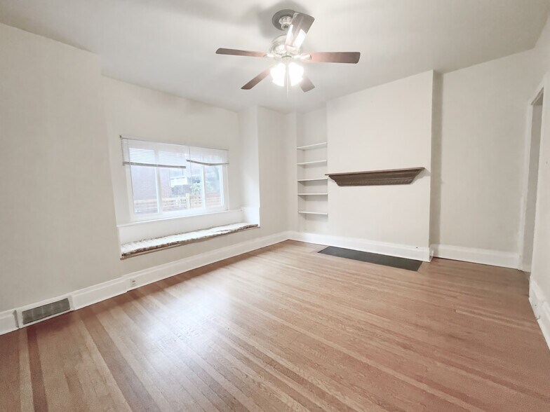 Building Photo - 3555 Beechwood Blvd