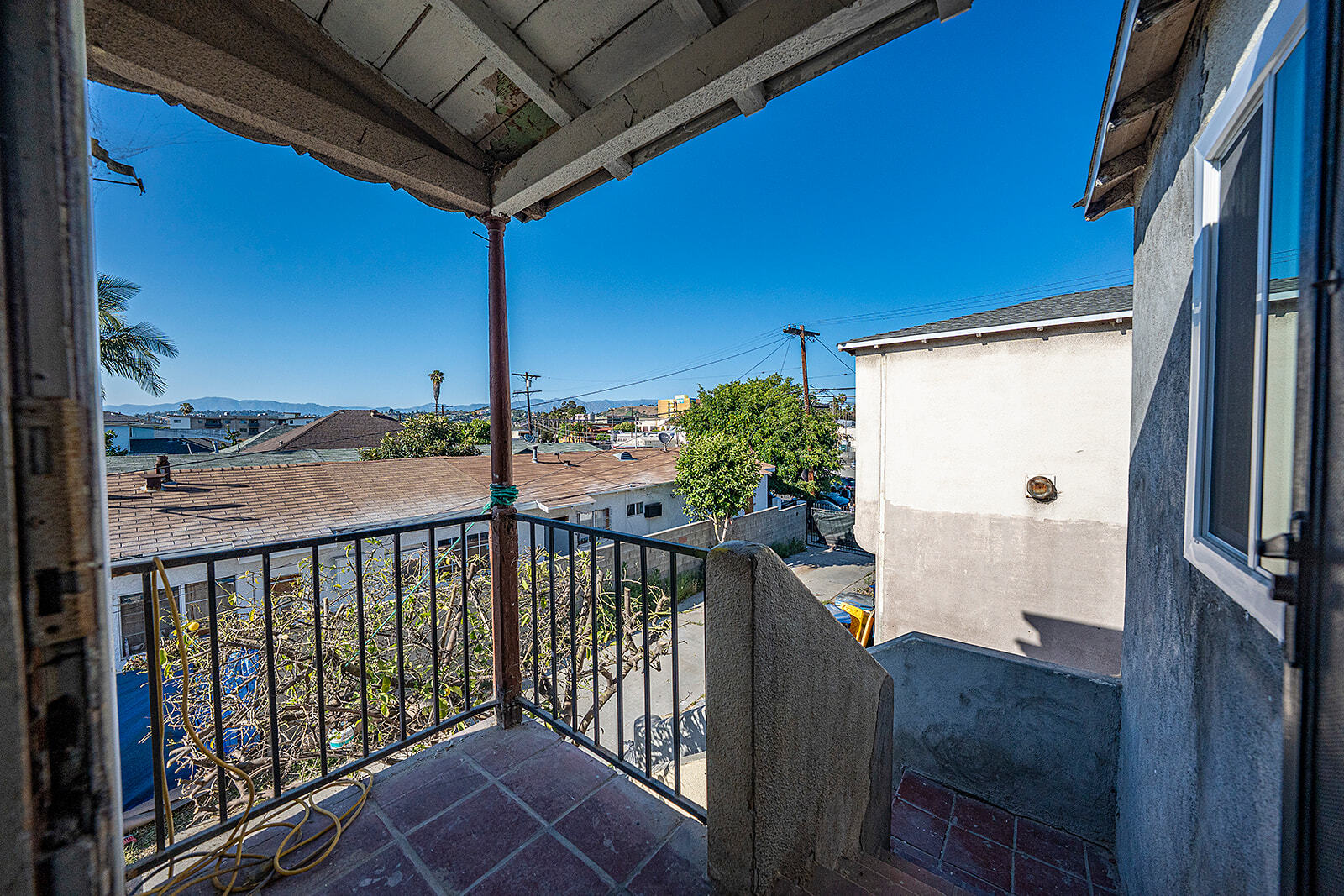 Building Photo - 1711 Sichel St