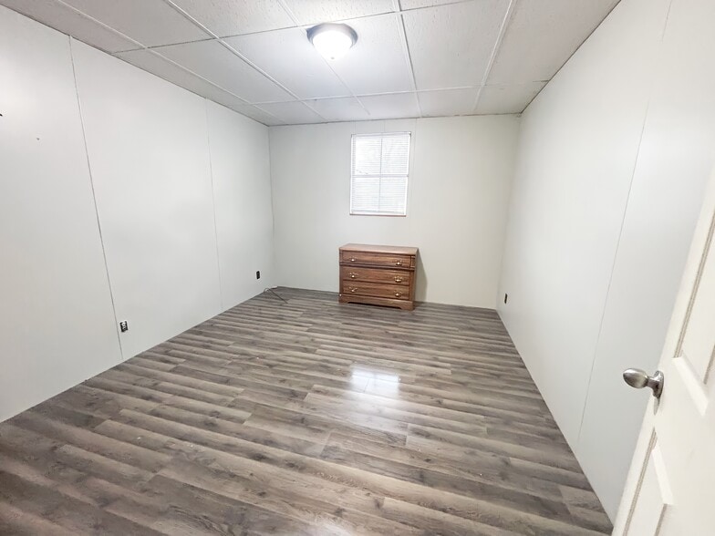 Building Photo - 1522 Wilkes Ave