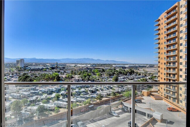 Building Photo - 8255 S Las Vegas Blvd