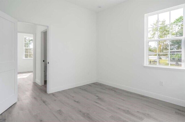 Building Photo - 15683 SW 49th Avenue Rd
