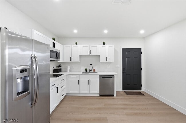 Building Photo - 6865 Coley Ave