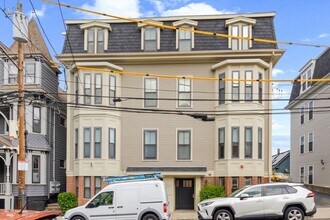 Building Photo - 44 W Eagle St