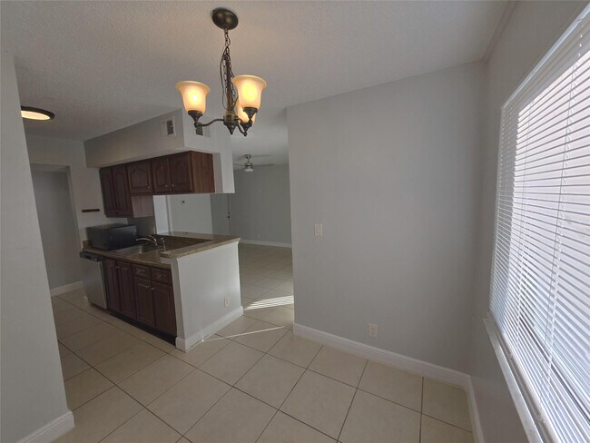 Building Photo - 5672 Rock Island Rd