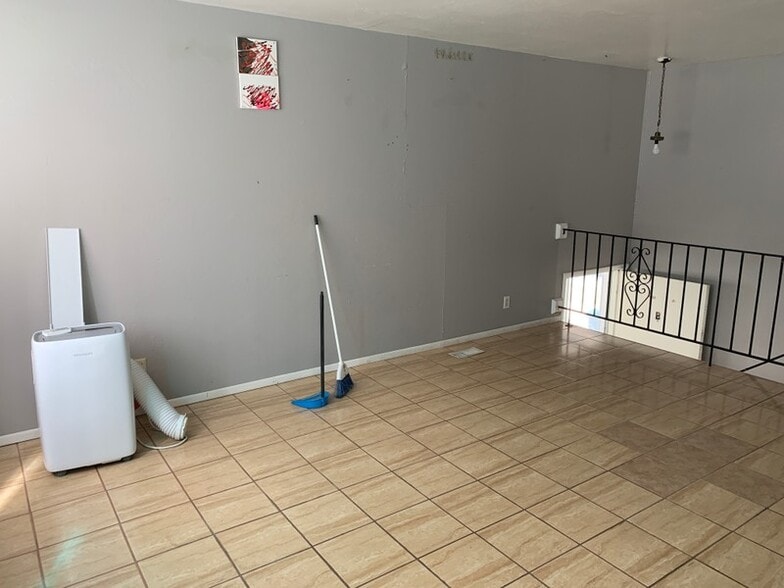 Building Photo - 3474 Westlake Cir