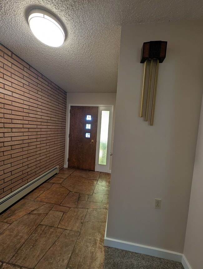 Building Photo - TRA8731