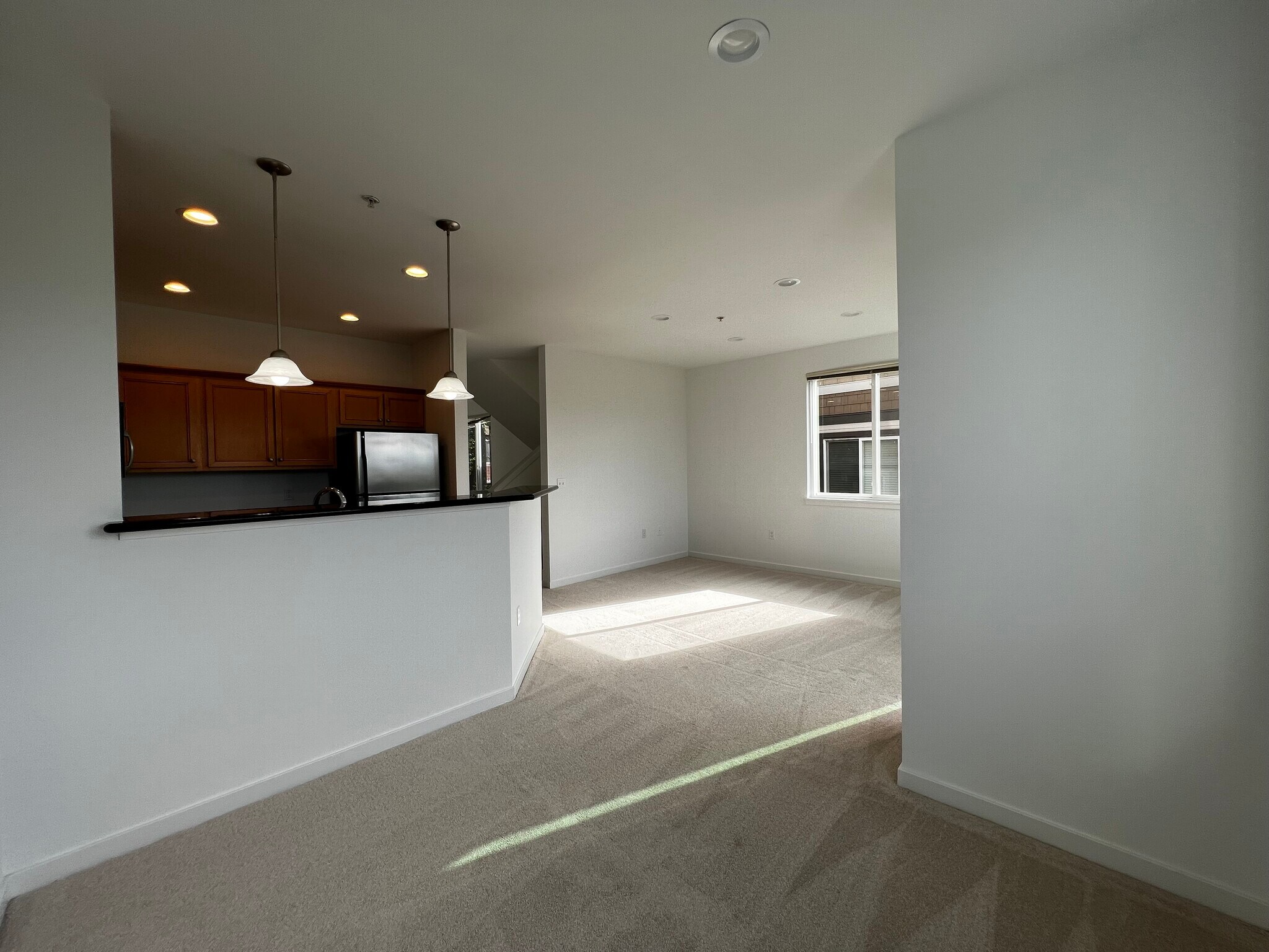 Building Photo - 21269 SE 42nd Pl