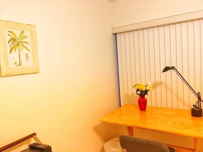 Building Photo - 9761 Boca Gardens Cir N