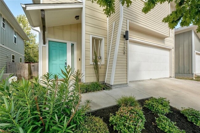 Building Photo - 7408 Buchholz St