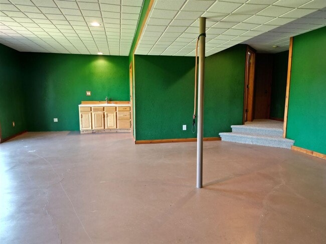 Building Photo - Spacious 5BR Retreat Minutes from Downtown Boyne City